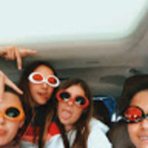 Meet your Posher, Helena